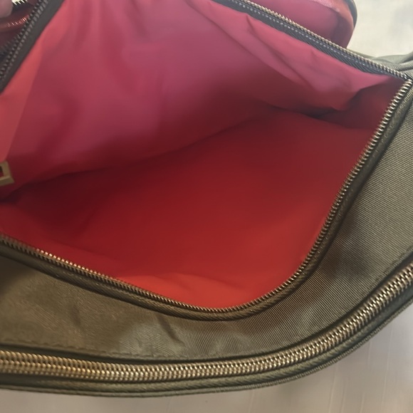 Travelon RFID Anti-theft Purse and Wallet - Picture 15 of 16